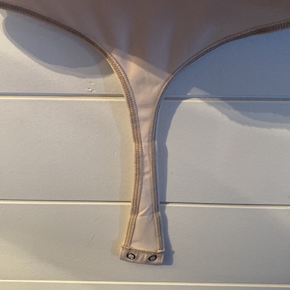 NWT Express Bodysuit - Picture 5 of 11